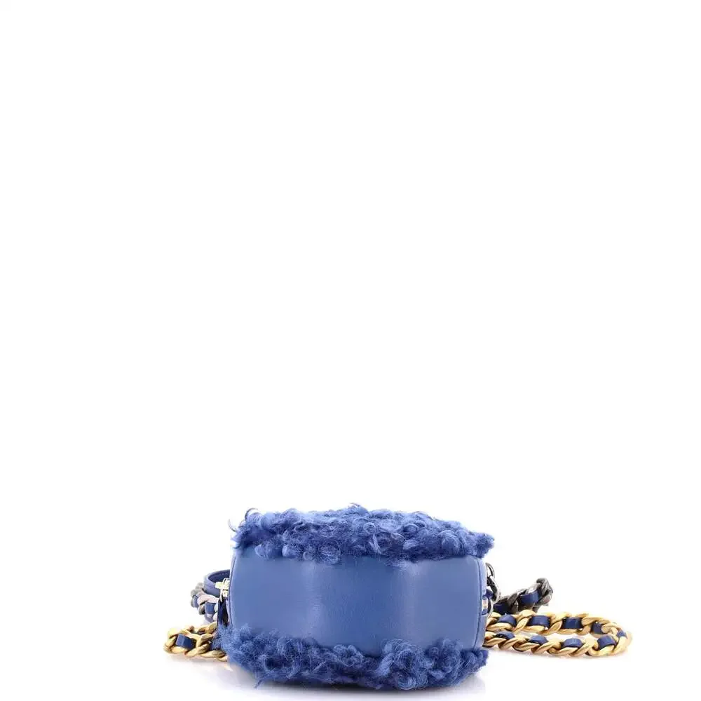 Chanel 19 Round Clutch With Chain #238711C20B - Picture 4 of 8